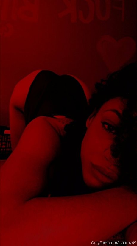 Naken lekkede OnlyFans-bilde av Jspamz69