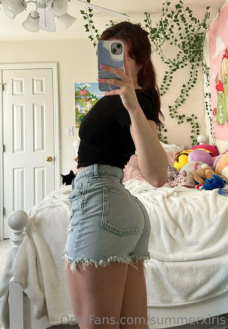 Nahá fotka uniklých OnlyFans od Summerxiris