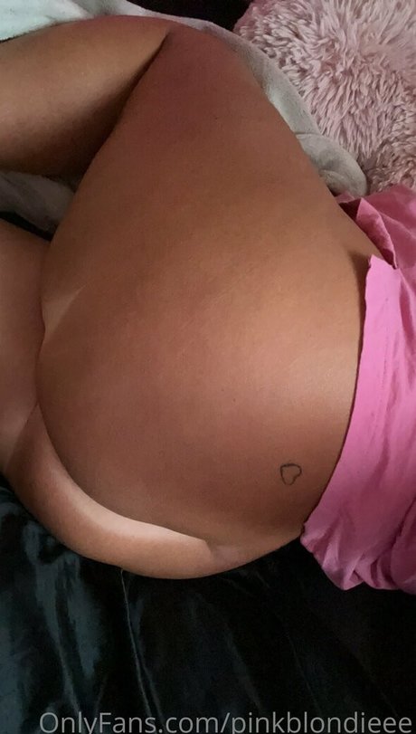Foto nua vazada do OnlyFans de Tierratheblonde