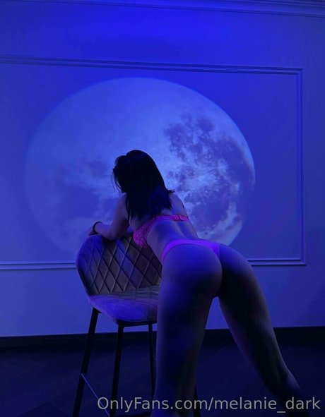 Nahá fotka uniklých OnlyFans od Melaniedark