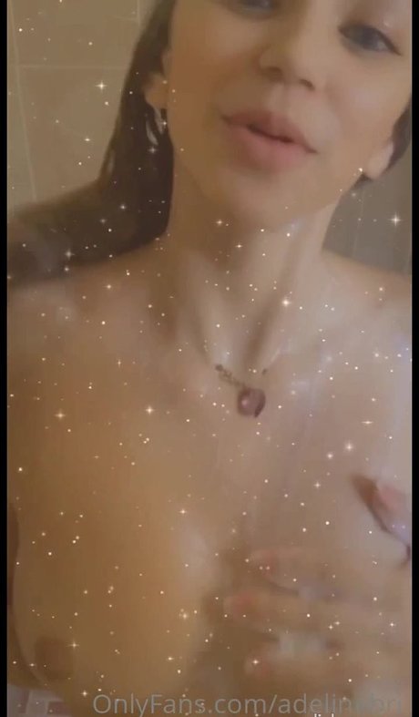 Nahá fotka uniklých OnlyFans od Adelinebri