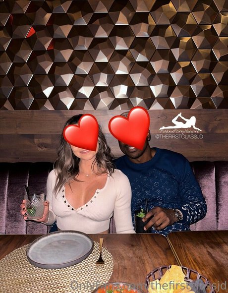 Fitandflirtyhotwife