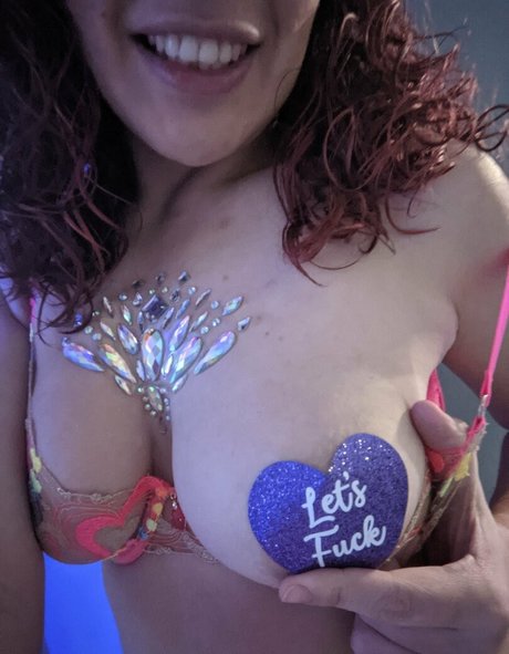 Nahá fotka uniklých OnlyFans od Foxylatina