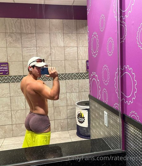 Nagie wyciekłe zdjęcie OnlyFans od Ratedrross
