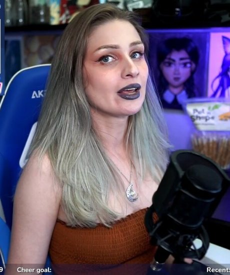 Nahá fotka uniklých OnlyFans od Icetokki