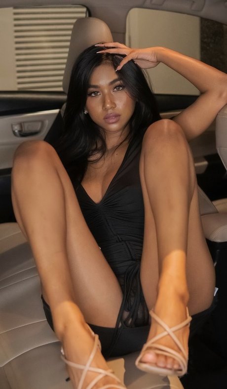 Nacktes geleaktes OnlyFans-Foto von Littlethingsmingle