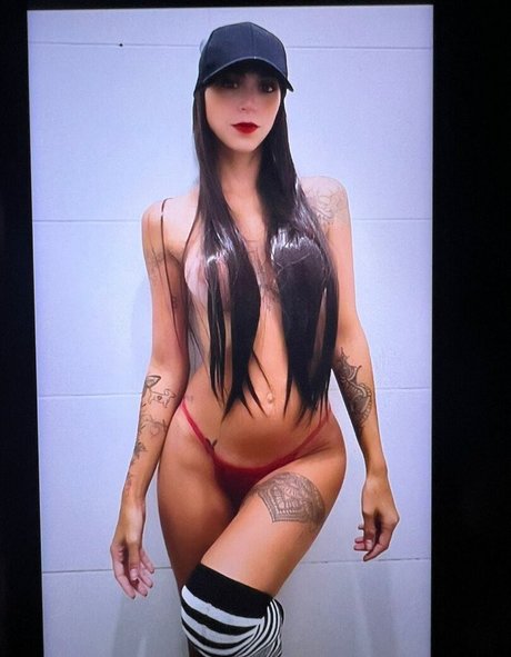 Naken läckt OnlyFans-bild av Tamara Ciollaro