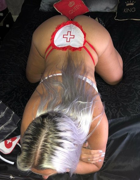 Ukhotwifecouple