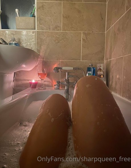 Foto di nudo di fuga di OnlyFans di Sharpqueenfree
