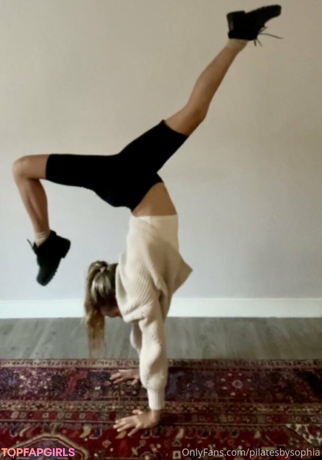 Обнаженная фотография утечки OnlyFans от Flowwithsky #64