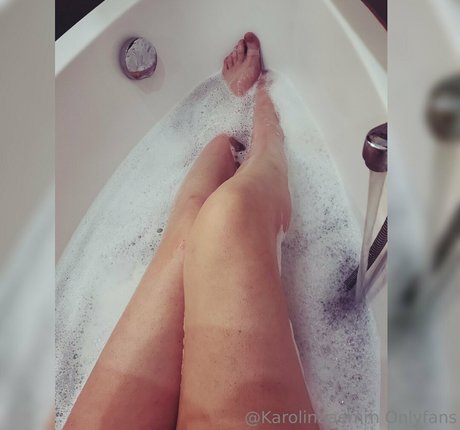 Naken läckt OnlyFans-bild av Karolinaemfree