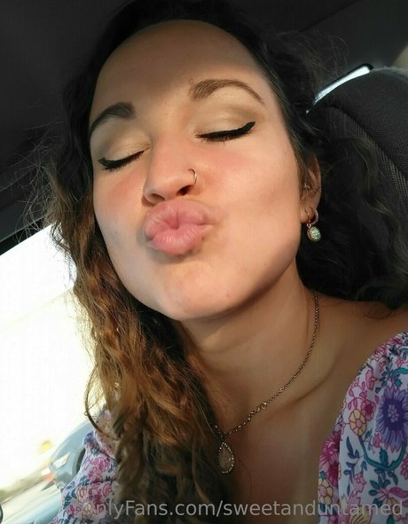 Nacktes geleaktes OnlyFans-Foto von Sweetanduntamed