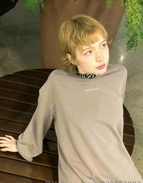 Nahá fotka uniklých OnlyFans od Tinytyan