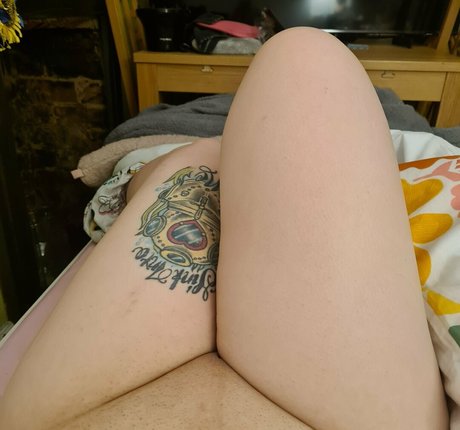 Naughtyrosie