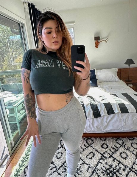 Nøgent lækket OnlyFans-billede af Ashlynn Arias