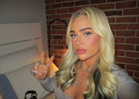 Nahá fotka uniklých OnlyFans od Viperous