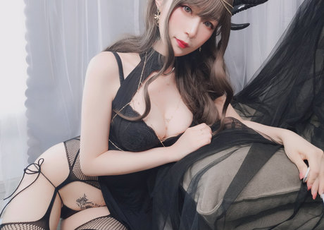 Baiyin811 OnlyFans泄露裸照