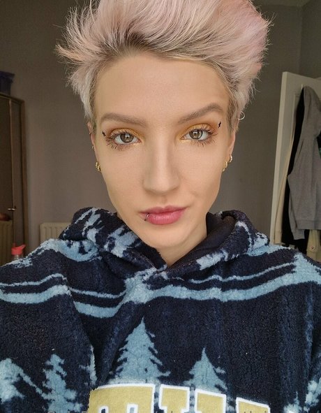 Naken läckt OnlyFans-bild av Whoonearthisanna