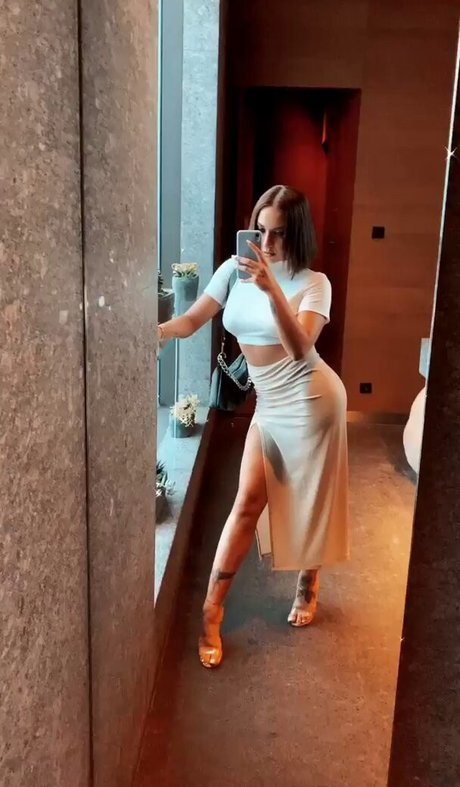 Neskaranow OnlyFans 유출 누드 사진