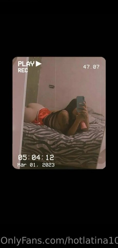 Naakte gelekte OnlyFans-foto van Hotlatina103