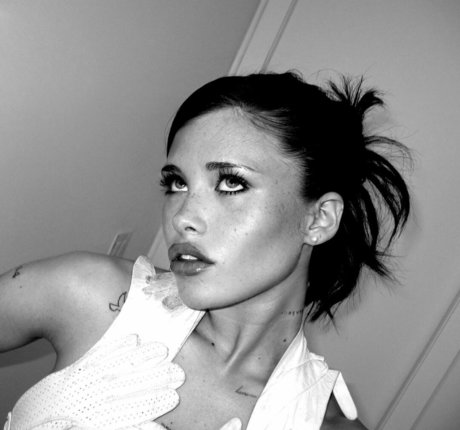Nessa Barrett