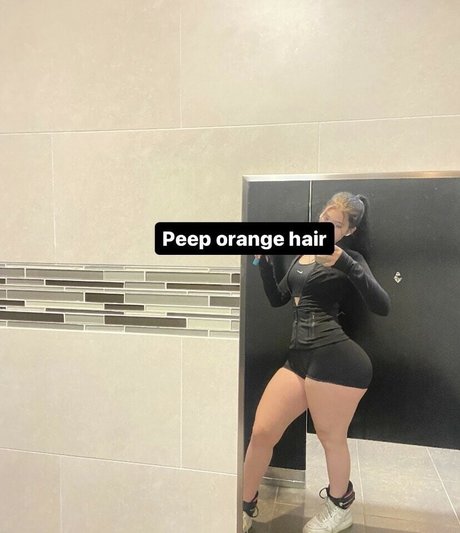 Naken läckt OnlyFans-bild av Haleyszklarz