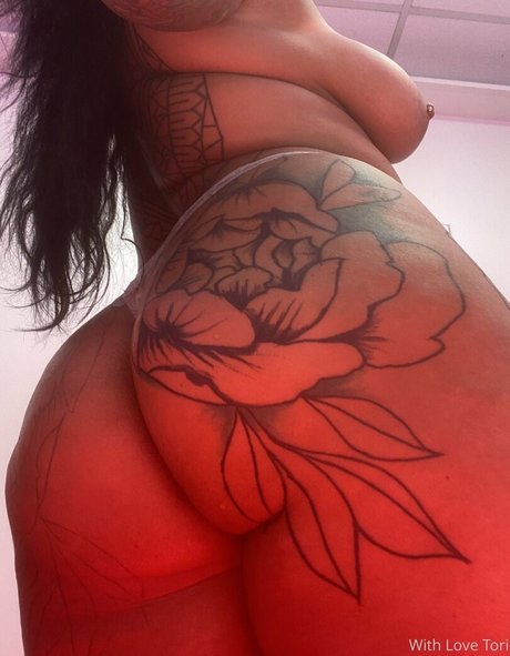 Foto di nudo di fuga di OnlyFans di Withlovetori