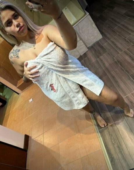 Yourfavoriteteen04