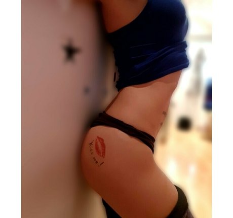 Naken lekkede OnlyFans-bilde av Alittlebitpsycho98