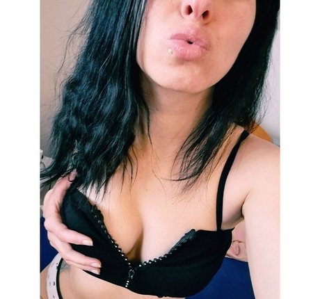 Alittlebitpsycho98