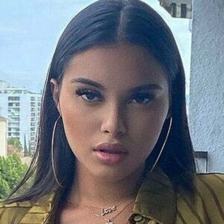 Aliana Mawla  nude leaked OnlyFans photo