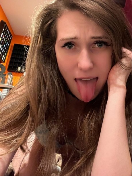 Photo nue de fuite OnlyFans de Moongirlbabyy