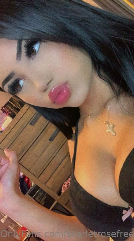 Scarletrosefree OnlyFans