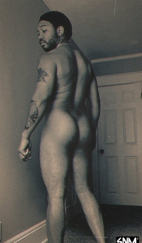 Naakte gelekte OnlyFans-foto van Sexynerdmovement