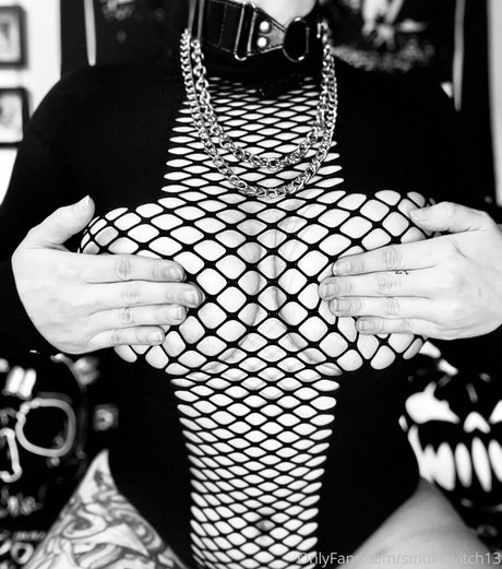Nahá fotka uniklých OnlyFans od Smokewitch13