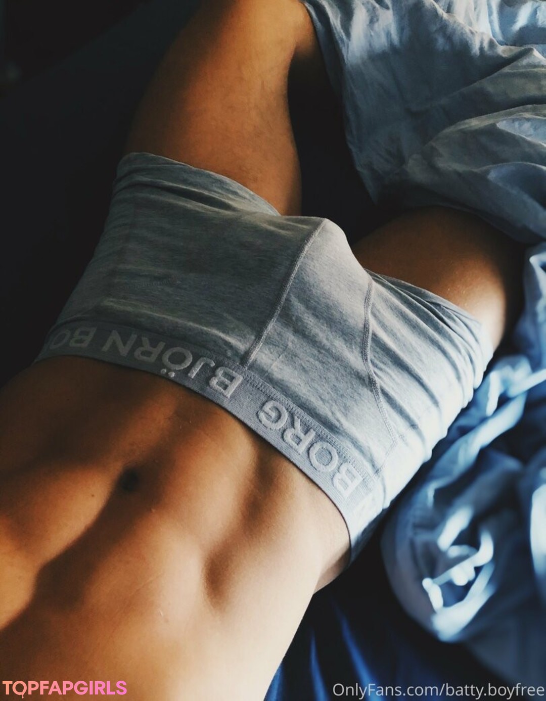 Alasti lekkinud OnlyFans-i pilt Battyboyfree #18