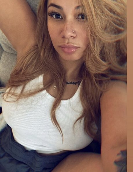 Naken lekkede OnlyFans-bilde av Msdreamifyanasty