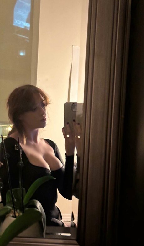 Alasti lekkinud OnlyFans-i pilt Tati Bruening