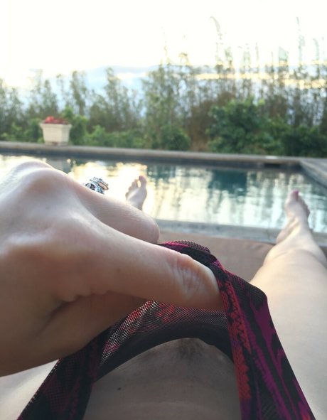 Naken läckt OnlyFans-bild av Anikka Albrite