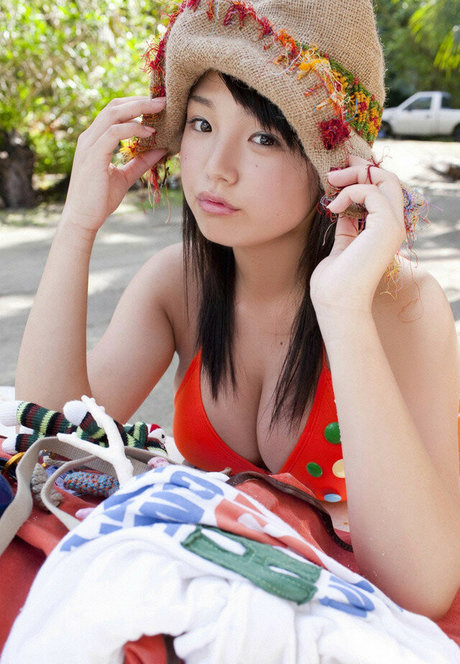 Ai Shinozaki