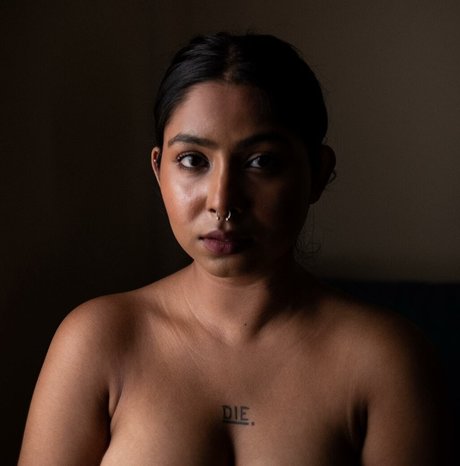 Nagie wyciekłe zdjęcie OnlyFans od Bhindeshitara