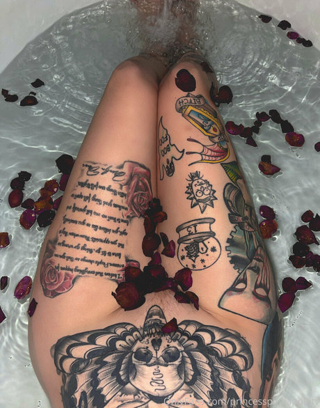 Theonlinegirlfriend