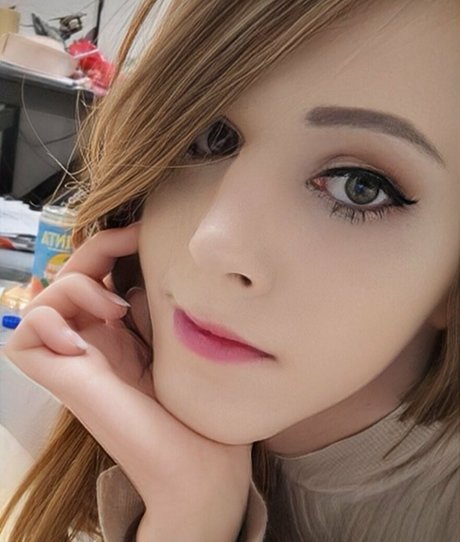 Naken läckt OnlyFans-bild av Piluspl