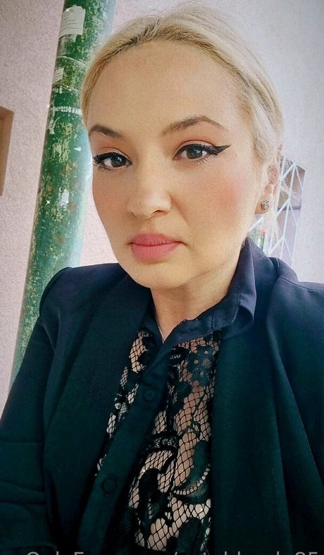 Naakte gelekte OnlyFans-foto van Cuteblonde85
