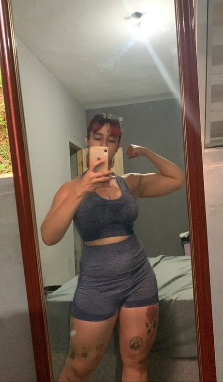 Giovanag OnlyFans 유출 누드 사진