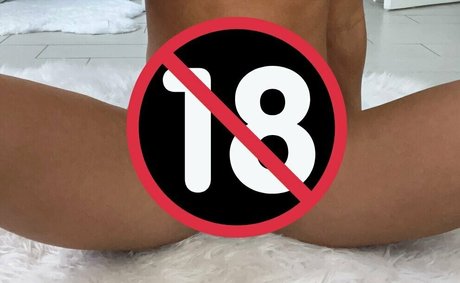 Nahá fotka uniklých OnlyFans od Gigipenaa