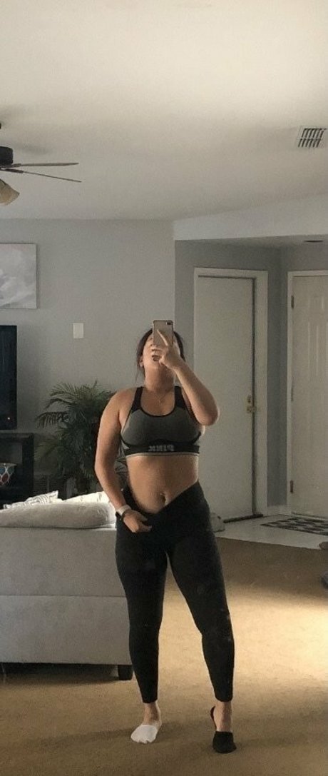 Asianbbygirl18