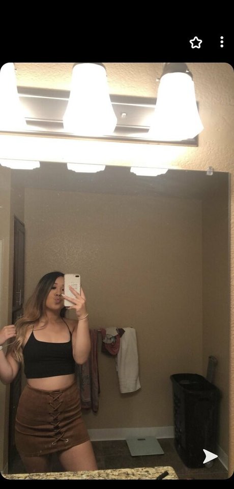 Asianbbygirl18
