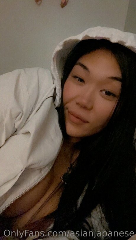Обнаженная фотография утечки OnlyFans от Asianjapanese