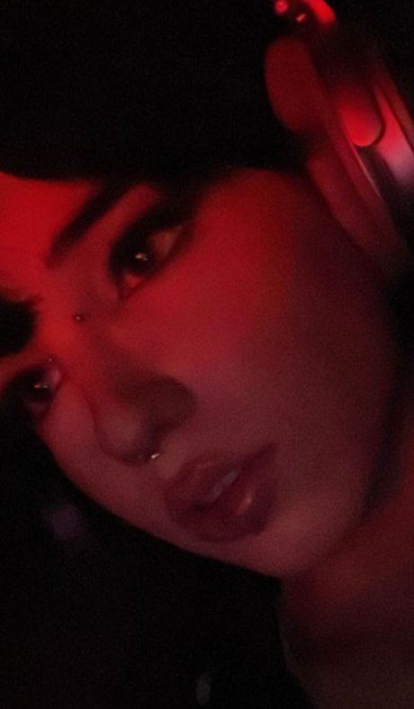 Nahá fotka uniklých OnlyFans od Arielle Maxine